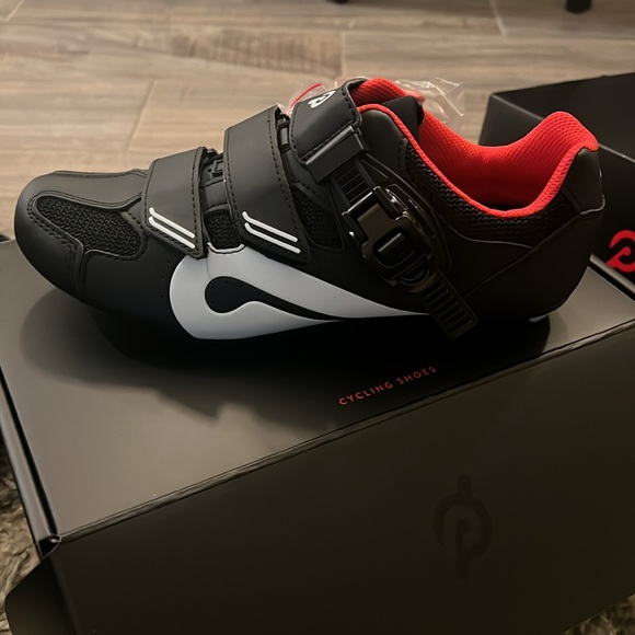 Peloton Shoes New Peloton Cycling Shoes With Clips And Tools Size